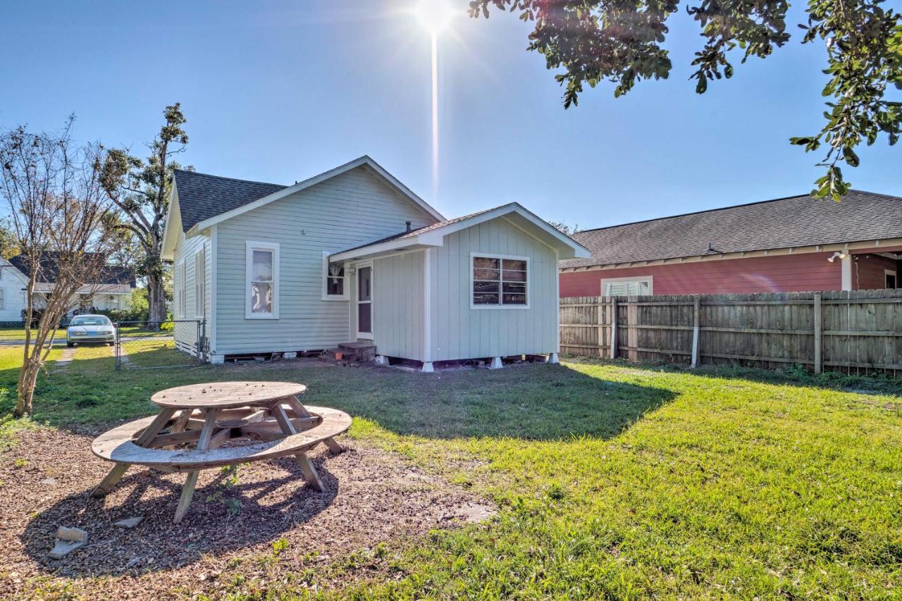 Lake Charles Cottage With Fireplace And Yard! Esterno foto